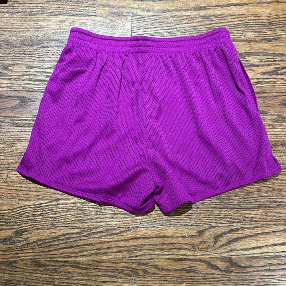 Under Armor Shorts - Picture 4 of 4